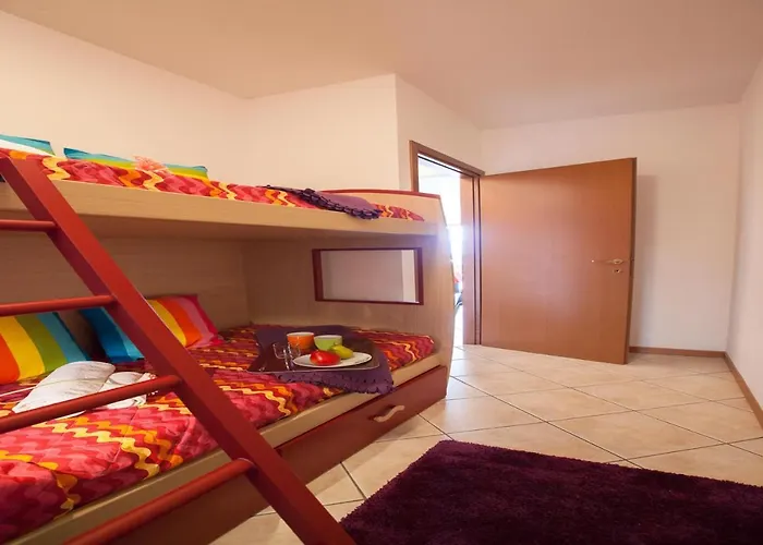 アパート Vista D'oro ペルレード